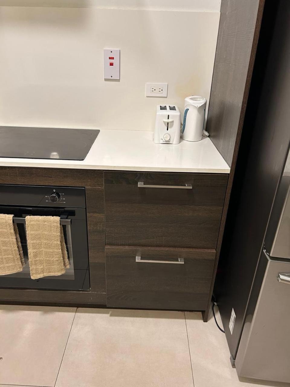 Luxury Suite Kingston City View Exterior foto
